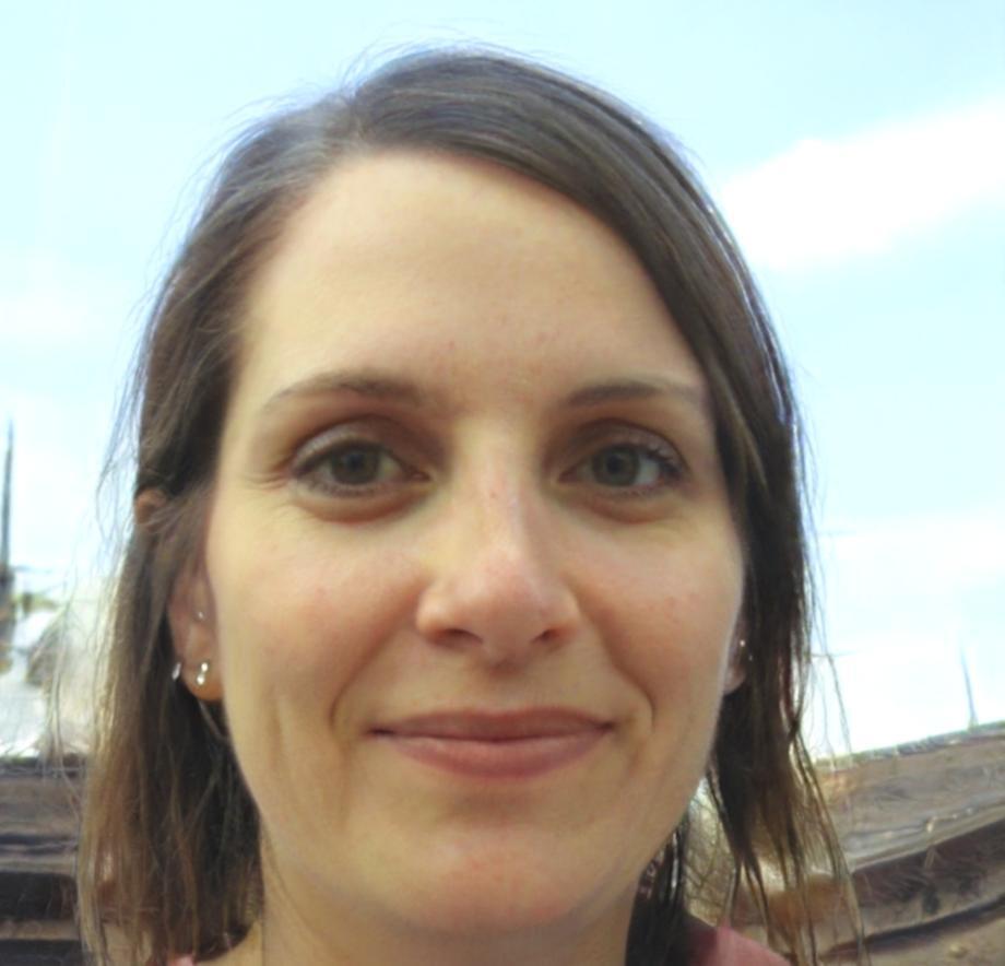 Kanya Ruangsiri, Senior Financial Education Specialist at MentraThink